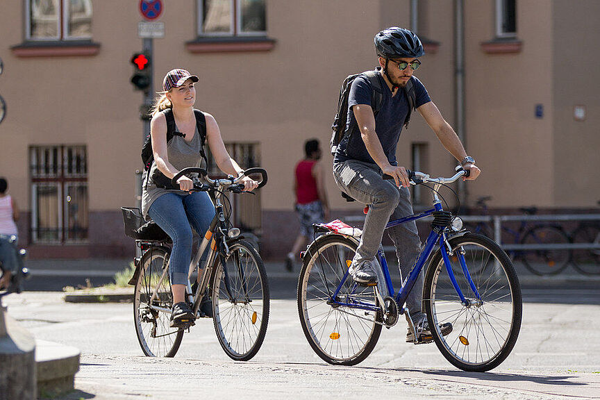 Radfahrer im Stadtverkehr