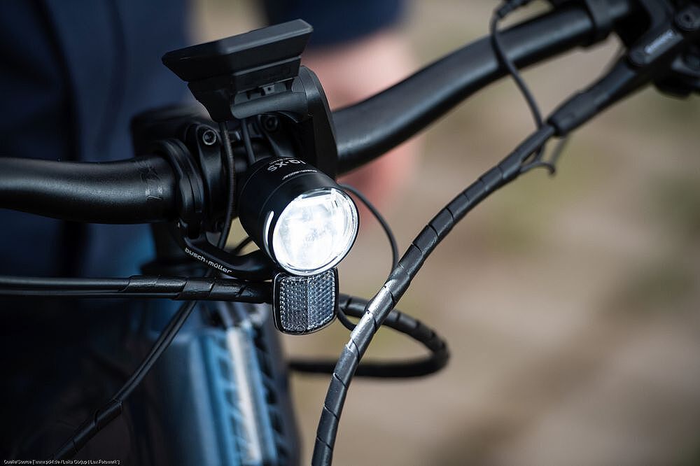 Scheinwerfer am Lenker Die Bildunterschrift wird in Bälde eingefügt. Sie können uns aber gern auch per E-Mail oder Telefon kontaktieren, wir helfen gerne weiter.